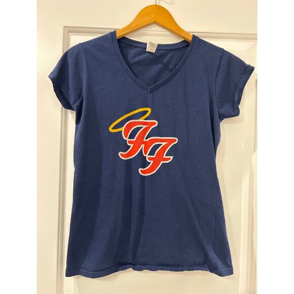Foo Fighters Women’s V Neck Tee Shirt Size Large Band 90's Grunge - Picture 1 of 7